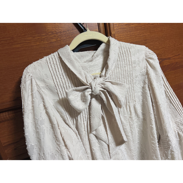 Herlipto Bow-Tie Lace Trimming Blouse