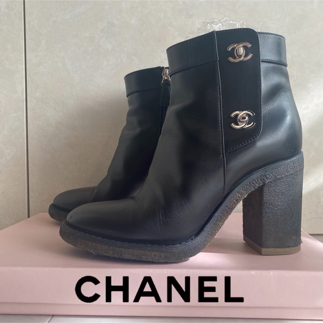 ☆美品☆シャネル[CHANEL]ターンロック・レザー ショートブーツ