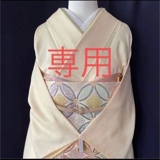 ★専用★【訪問着】鳥の子色　着まわしが可能　相良刺繍の柄と地色の絶妙なバランス(着物)