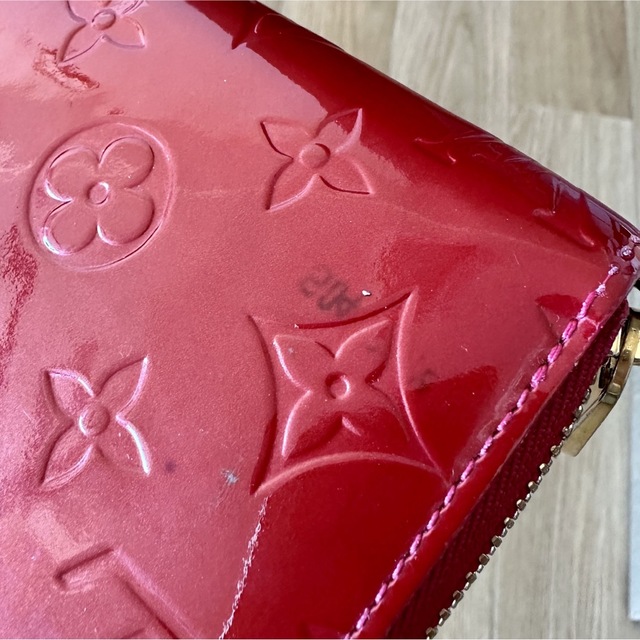 LOUIS VUITTON - ルイヴィトン◇ヴェルニ 長財布◇ヴェルニ◇赤 LOUIS VUITTON - ルイヴィトン◇ヴェルニ 長財布◇ヴェルニ◇赤