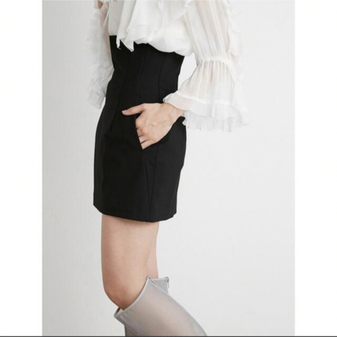 SNIDEL(スナイデル)の【正規品】snidel ハイウエストスカショーパン　BLK size0 Sサイズ レディースのスカート(ミニスカート)の商品写真