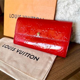 ルイヴィトン(LOUIS VUITTON)のルイヴィトン◆ヴェルニ ポルトフォイユサラ◆長財布◆赤 レッド◆折り財布(財布)