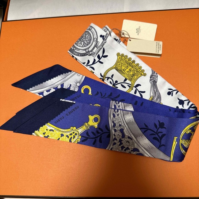 HERMESエルメス】ツイリー レオパード柄 ブルー 販売超安い