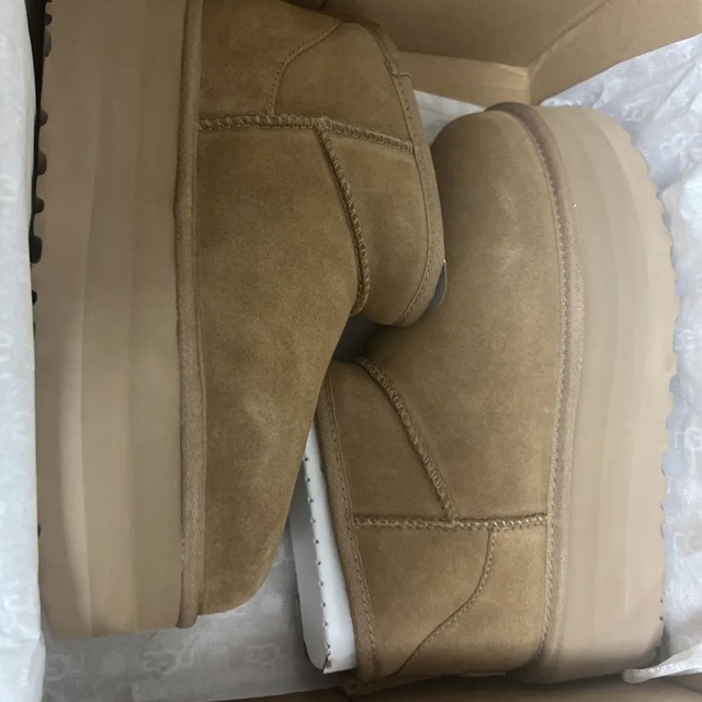 UGG CLASSIC ULTRA MINI PLATFORM 1