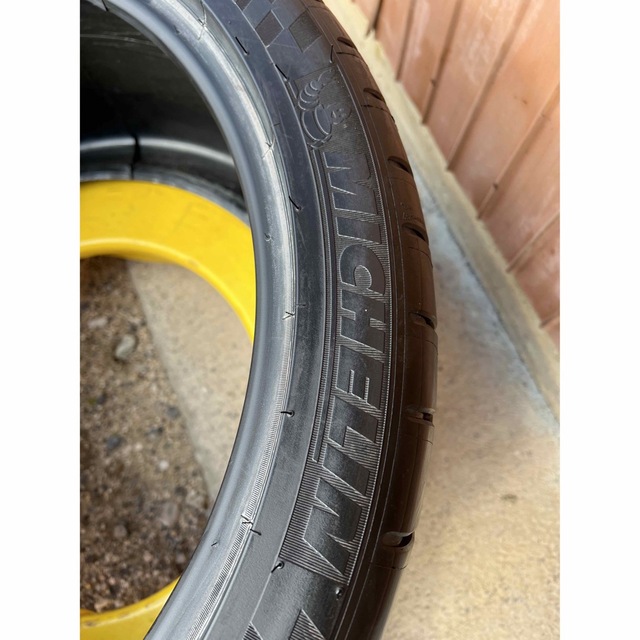 良品 2021年製 305/30R20 2本 フェラーリ 488 マクラーレン