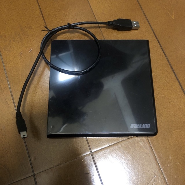 Buffalo(バッファロー)の外付きdvdドライブ　buffalo スマホ/家電/カメラのPC/タブレット(PC周辺機器)の商品写真