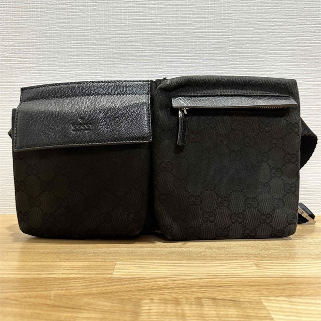 Gucci(グッチ)のgucci ボディバッグ　ウエストポーチ レディースのバッグ(ボディバッグ/ウエストポーチ)の商品写真