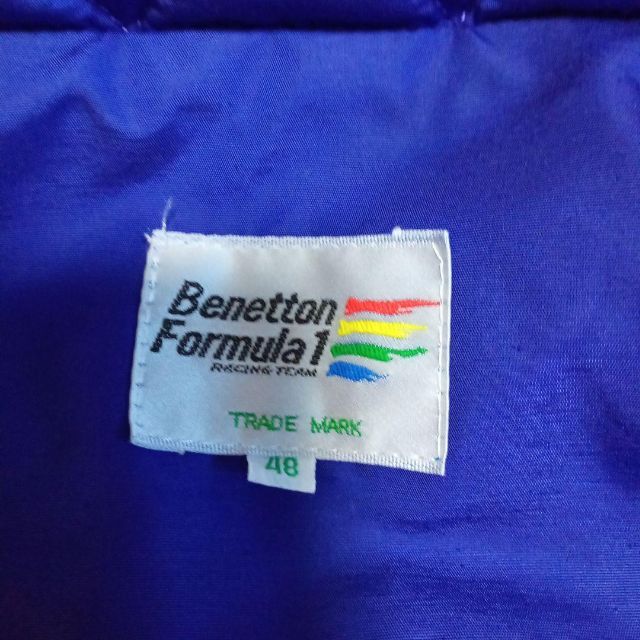 BENETTON(ベネトン)のメンズ　ベネトン　フォーミラ1　ブルゾン　ジャンパー　ブルー　サイズ38 メンズのジャケット/アウター(ナイロンジャケット)の商品写真