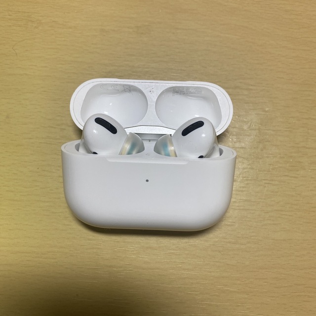 AirPods Pro 第一世代（左イヤホンノイズ有）