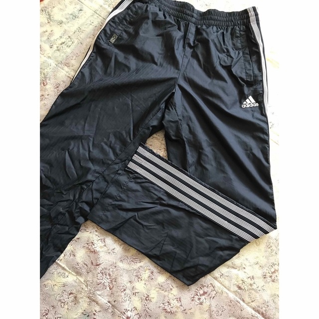 adidas(アディダス)のアディダス　adidas  シャカシャカ上下セット　防寒着　Lサイズ スポーツ/アウトドアのサッカー/フットサル(ウェア)の商品写真