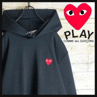 コムデギャルソン(COMME des GARCONS)の大人気 プレイコムデギャルソン ワンポイント刺繍ロゴ入り パーカー 大きめ 美品(パーカー)