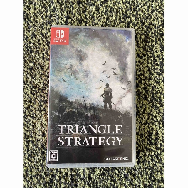 TRIANGLE STRATEGY（トライアングルストラテジー） Switch エンタメ/ホビーのゲームソフト/ゲーム機本体(家庭用ゲームソフト)の商品写真