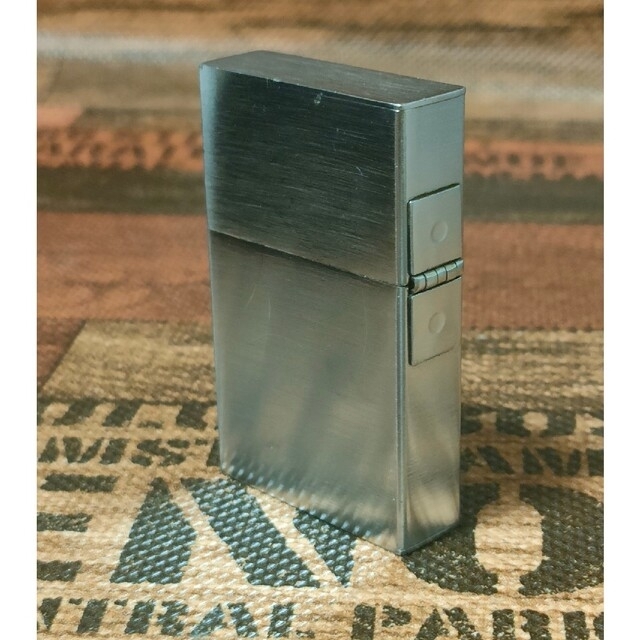 ZIPPO(ジッポー)の【レアビンテージ】1933REPLICA FIRST REPLICA　zippo メンズのファッション小物(タバコグッズ)の商品写真