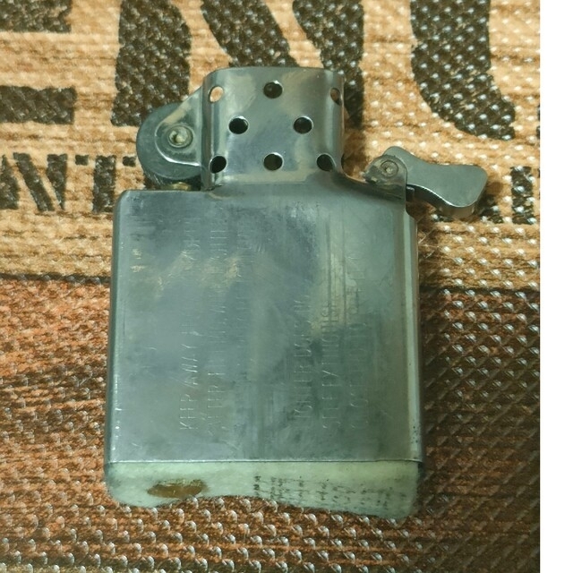 ZIPPO(ジッポー)の【レアビンテージ】1933REPLICA FIRST REPLICA　zippo メンズのファッション小物(タバコグッズ)の商品写真