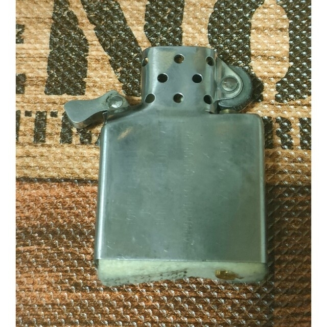 ZIPPO(ジッポー)の【レアビンテージ】1933REPLICA FIRST REPLICA　zippo メンズのファッション小物(タバコグッズ)の商品写真