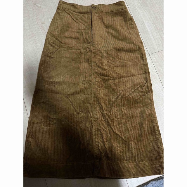 UNIQLO(ユニクロ)のユニクUNIQLO コーデュロイスカート　ロングスカート　ブラウン レディースのスカート(ロングスカート)の商品写真
