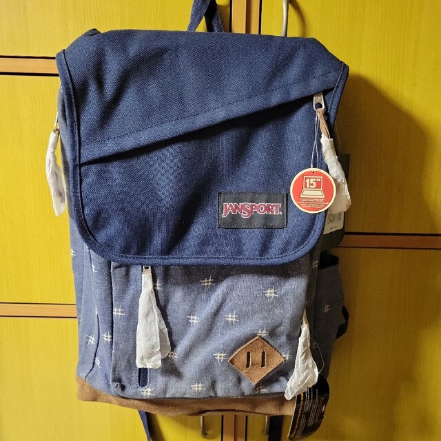 JANSPORT(ジャンスポーツ)の訳あり新品未使用『ジャンスポーツ・バックパック』22L　かすり柄　サンプル品 メンズのバッグ(バッグパック/リュック)の商品写真