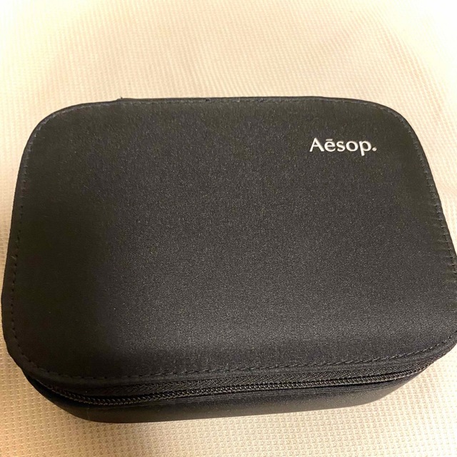 Aesop(イソップ)のAesop (イソップ)トラベルキット 8点 コスメ/美容のキット/セット(サンプル/トライアルキット)の商品写真