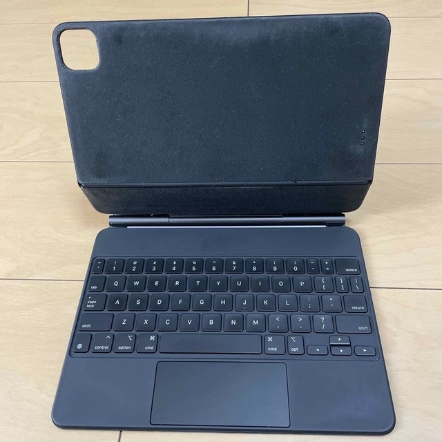 Apple(アップル)のapple iPad Magic Keyboard 11インチ用　US配列 スマホ/家電/カメラのPC/タブレット(PC周辺機器)の商品写真