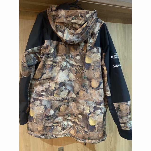 Supreme / The North Face Jacket
