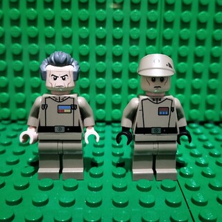 LEGO STAR WARSミニフィグ ターキン 総督 オフィサー 反乱者たち