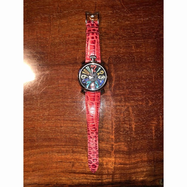 GaGa MILANO(ガガミラノ)のガガミラノ 腕時計 ★ 赤のベルト GaGa MILANO レディースのファッション小物(腕時計)の商品写真