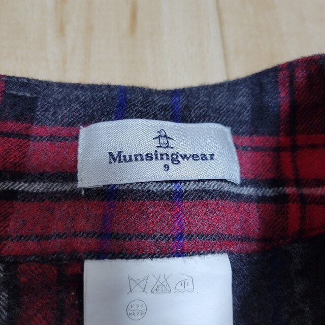 Munsingwear(マンシングウェア)の《美品》マンシングウェア　ゴルフウエア　レディース　レザー　スカート　M スポーツ/アウトドアのゴルフ(ウエア)の商品写真