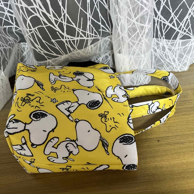 SNOOPY(スヌーピー)のスヌーピーハンドメイド レディースのバッグ(トートバッグ)の商品写真