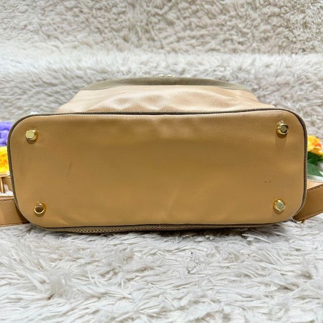 美品☆ムータ MUTA リュック デイバッグ ダブルファスナー カーキ ベージュ