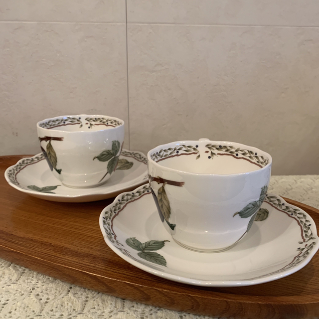 Noritake(ノリタケ)のノリタケ  オチャード　カップ＆ソーサー　2セット　 インテリア/住まい/日用品のキッチン/食器(食器)の商品写真