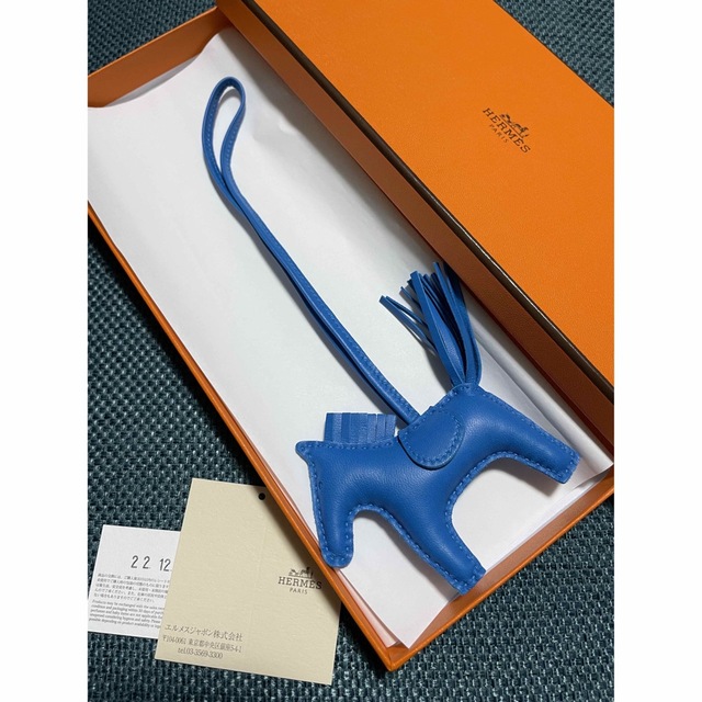 Hermes(エルメス)のエルメスHERMES   ロデオチャーム　pm ブルーザンジバル レディースのアクセサリー(チャーム)の商品写真