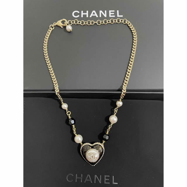 22/23年 クルーズ コレクションCHANEL  ハートネックレス