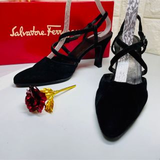 サルヴァトーレフェラガモ(Salvatore Ferragamo)のFerragamo フェラガモ   クロ　スエード　9cm ヒール　23.5(ミュール)