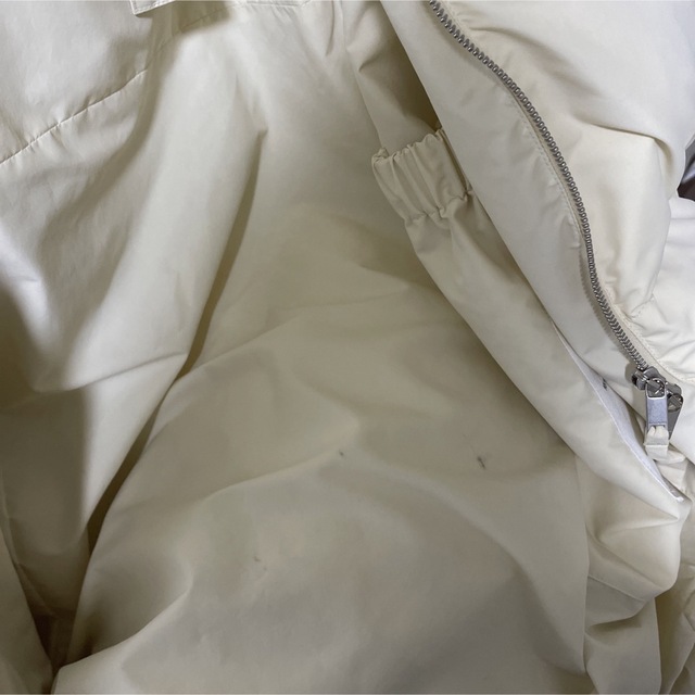 Jil Sander(ジルサンダー)のジルサンダー　プラス　ダウン　アイボリー　34 レディースのジャケット/アウター(ダウンコート)の商品写真