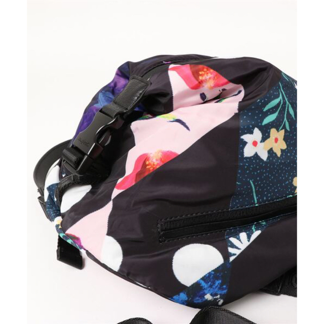 DESIGUAL - 美品✨デシグアル 定価12,900円 軽量でコンパクトな