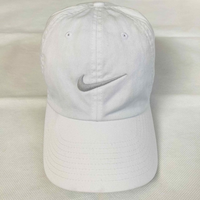 NIKE - NIKE ナイキ キャップ 帽子 白 ホワイト メンズ レディース cap ...