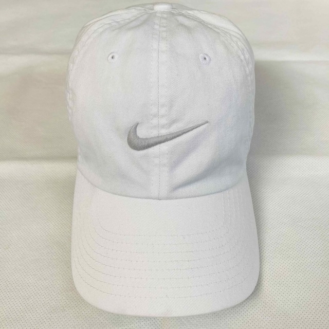 NIKE NIKE ナイキ キャップ 帽子 白 ホワイト メンズ レディース cap の通販 by ハイスピード｜ナイキならラクマ
