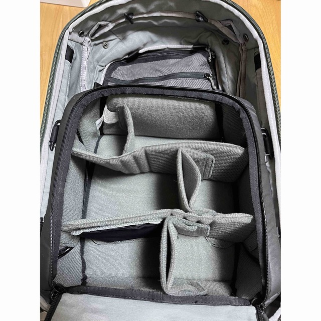 「週末値下げ」Peak Design トラベルバックパック 45L セージ メンズのバッグ(バッグパック/リュック)の商品写真