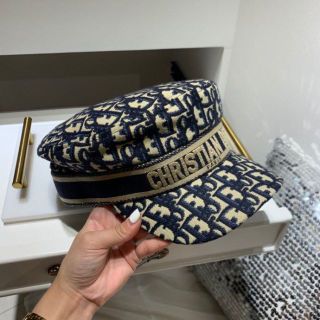 新品】キャップ 帽子 オールシーズン ハートバックル サイズ調節可能