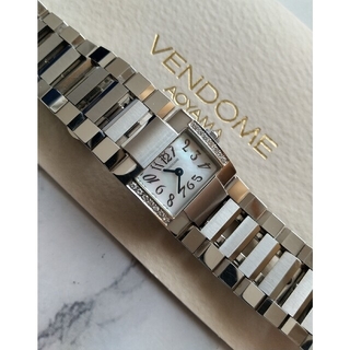 ヴァンドームアオヤマ(Vendome Aoyama)のヴァンドーム青山腕時計 美品 白蝶貝 14Pダイヤベゼル レディースクォーツ(腕時計)