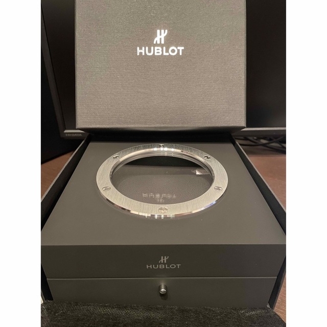 HUBLOT(ウブロ)のHUBLOT(クラシックフュージョン アエロフュージョンオールホワイト) メンズの時計(腕時計(アナログ))の商品写真