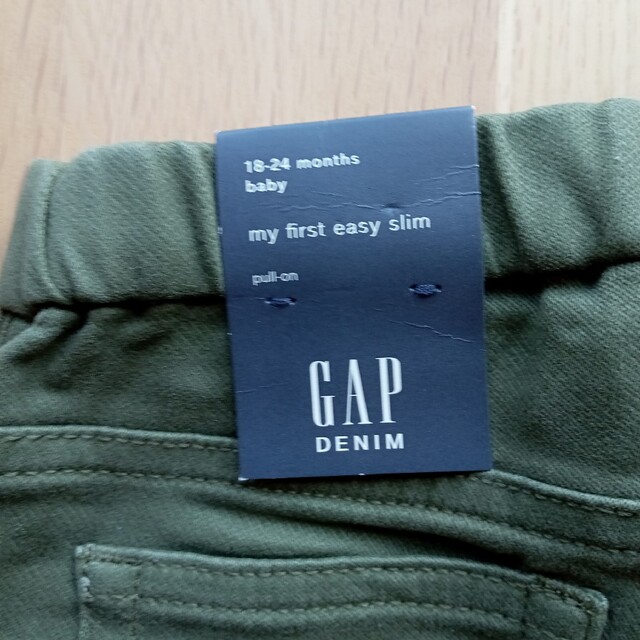 babyGAP(ベビーギャップ)の【新品】 babyGAP パンツ キッズ/ベビー/マタニティのキッズ服男の子用(90cm~)(パンツ/スパッツ)の商品写真