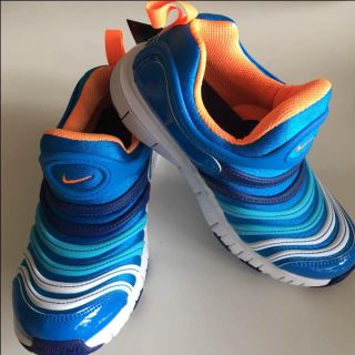 ナイキ(NIKE)のナイキ  ２０  ダイナモフリー(スニーカー)