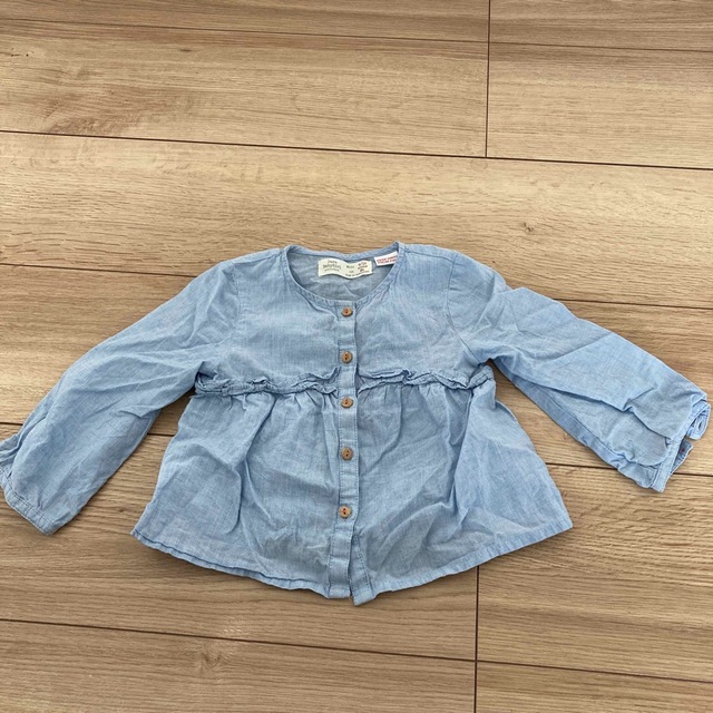 ZARA(ザラ)のZARA トップス　チュニック　デニム　80 キッズ/ベビー/マタニティのベビー服(~85cm)(シャツ/カットソー)の商品写真