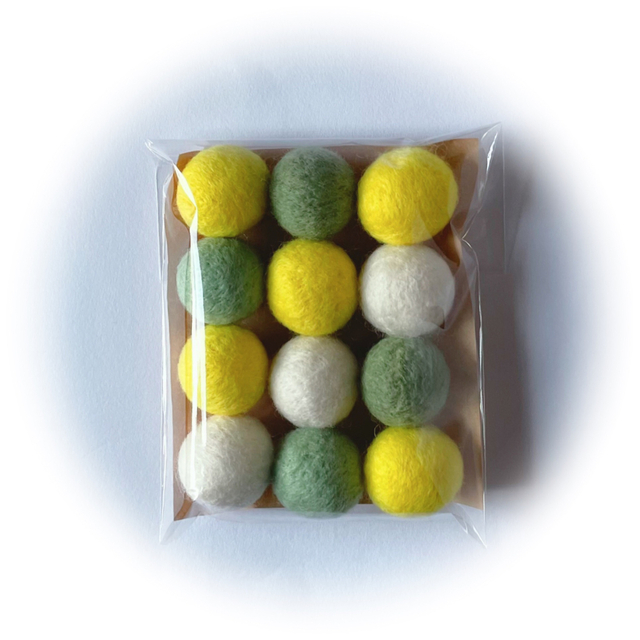 羊毛フェルトボール「ミモザ❷」 ハンドメイドの素材/材料(各種パーツ)の商品写真