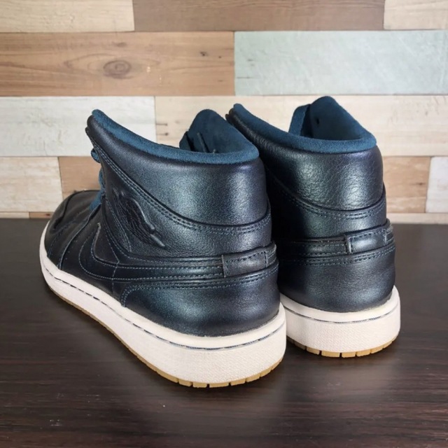 NIKE AIR JORDAN 1 MID NOUVEAU 26.5cm