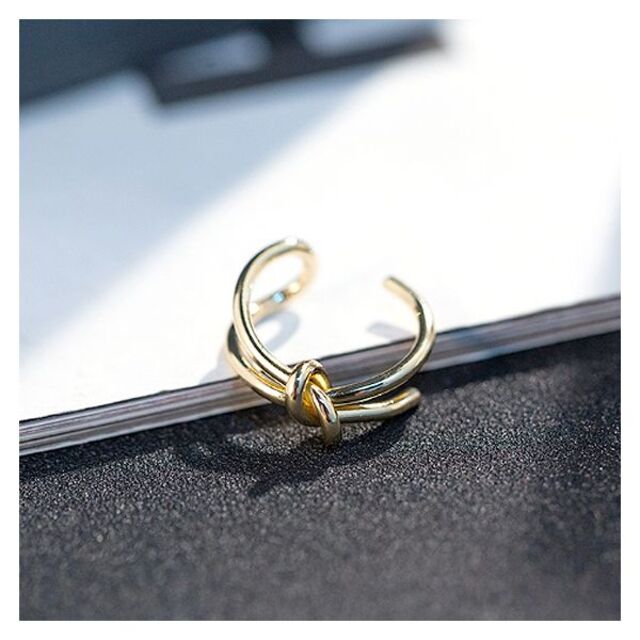 新品未使用 リング 指輪 ゴールド ノット デザインリング レディースのアクセサリー(リング(指輪))の商品写真