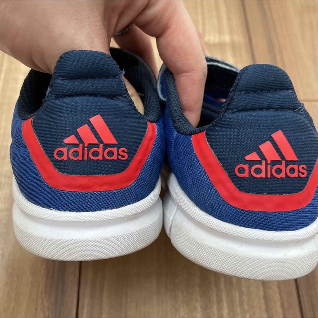 adidas(アディダス)のadidas/スニーカー/16センチ/キッズ/男の子 キッズ/ベビー/マタニティのキッズ靴/シューズ(15cm~)(スニーカー)の商品写真