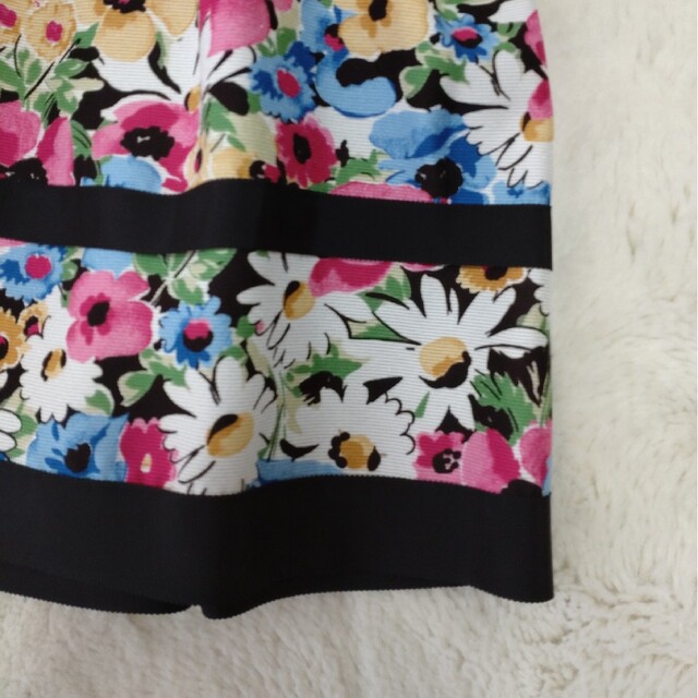M'S GRACY(エムズグレイシー)のエムズグレイシー　スカート　新品 レディースのスカート(ひざ丈スカート)の商品写真