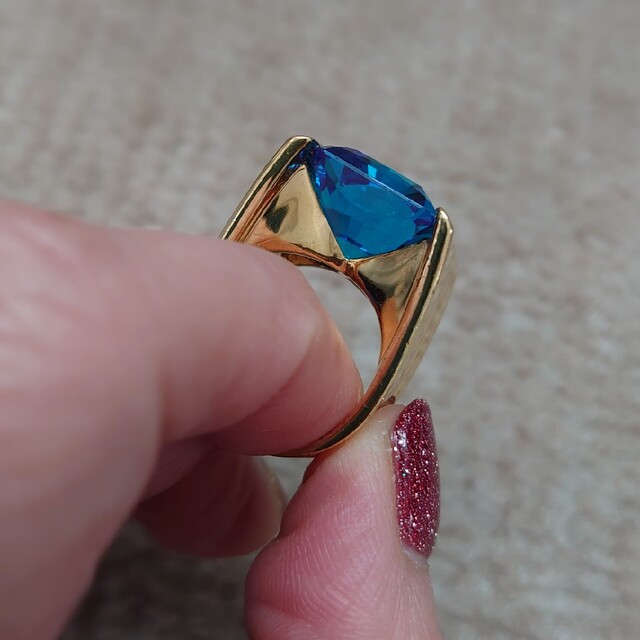 ASH&DIAMONDS(アッシュアンドダイアモンド)の美品　ゴールドスワロリング レディースのアクセサリー(リング(指輪))の商品写真